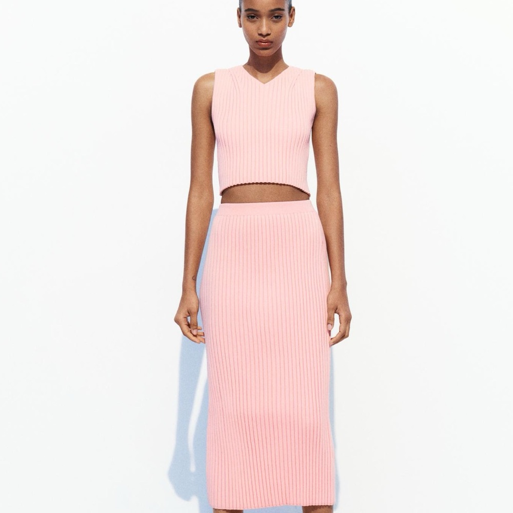BLOGGERS FAV ZARA HIGH WAISTED KNIT RIBBED SKIRT